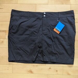 NWT - Columbia Women's Black Skort